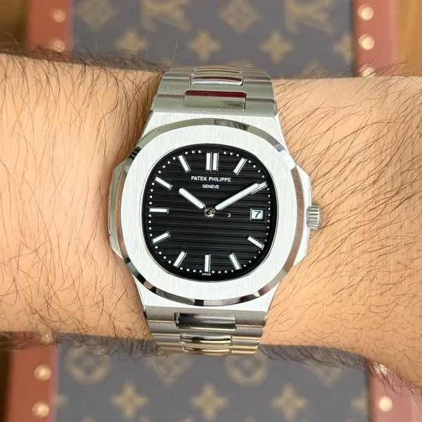 PATEK NAUTILUS (SUPERCLON) (SUIZO)