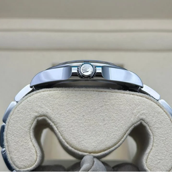 Rolex EXPLORER II (SUPERCLON) (SUIZO)