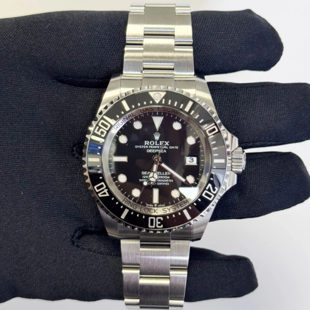Sea-Dweller Deepsea 126660 (7A+)