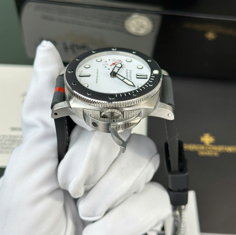 Panerai Submersible Luna Rossa (5A+)
