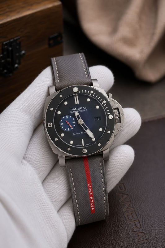 Panerai Submersible Luna Rossa